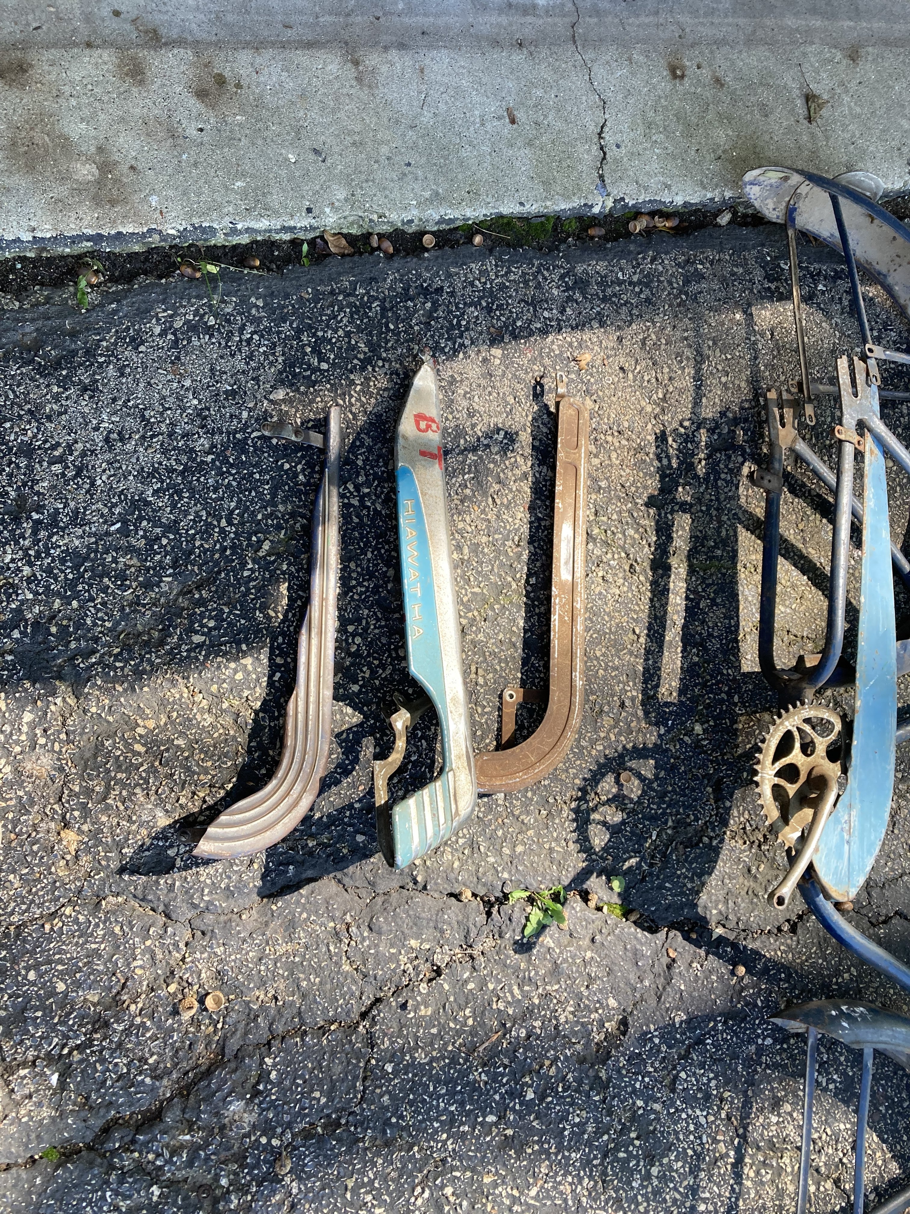 Windsheild Rivot Rat guards | Rat Rod Bikes Bicycle Forum